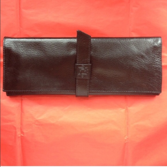 Van Cleef & Arpels Leather Tri-Fold Jewelry Wallet - Picture 2 of 4