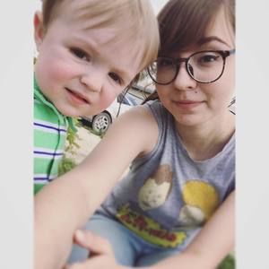 Meet your Posher, Ashley