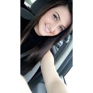 Meet your Posher, Alexis