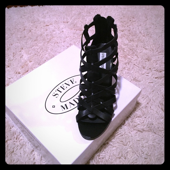 Steve Madden caged sandal