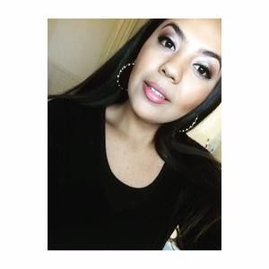 Meet your Posher, Monique