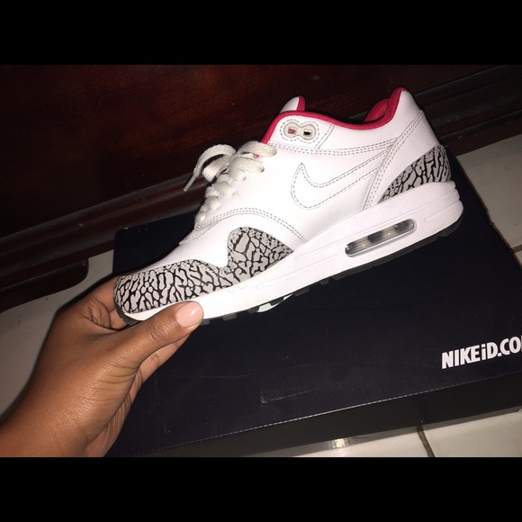 Air maxes sz 5.5