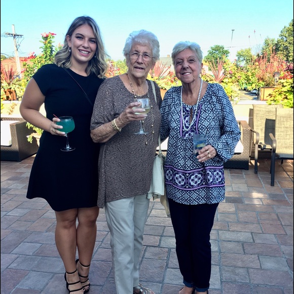 Meet your Posher, Maggie - Picture 1 of 4