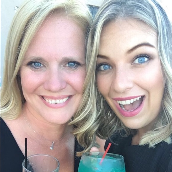 Meet your Posher, Maggie - Picture 2 of 4