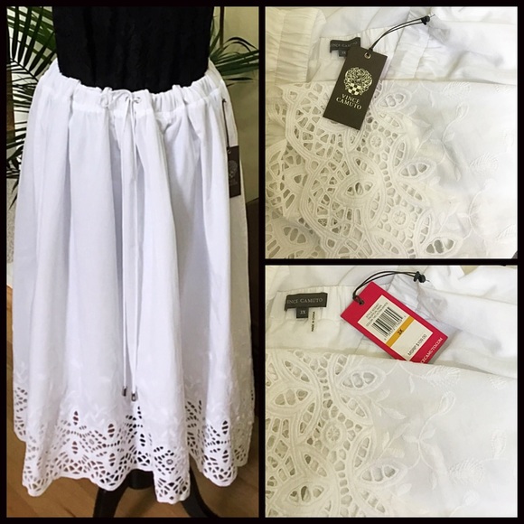❌SOLD❌❗️1-HOUR SALE❗️VINCE CAMUTO EYELET SKIRT - Picture 6 of 8