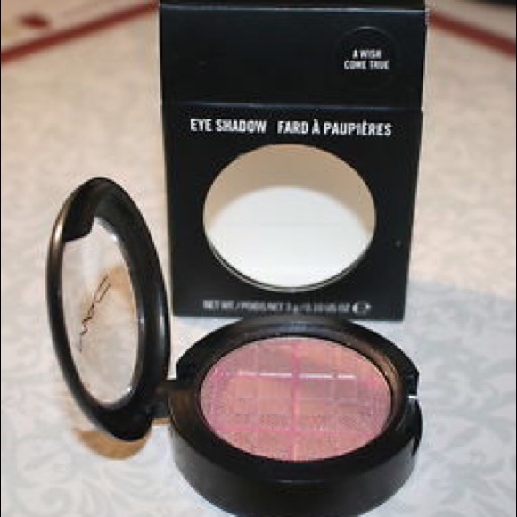 MAC Tartan Tale A Wish Come True Eyeshadow - Picture 3 of 4