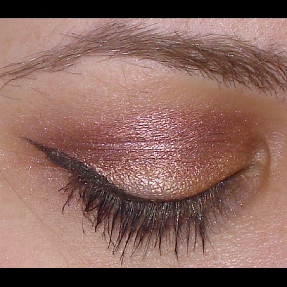MAC Tartan Tale A Wish Come True Eyeshadow - Picture 4 of 4