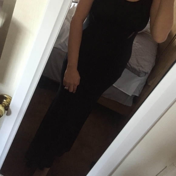 ❌SOLD❌Maxi Black Dress - Picture 4 of 4