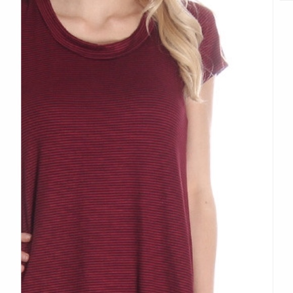 "Wondrouss Chic" Wine and Navy Hi lo Cut Top - Picture 3 of 4