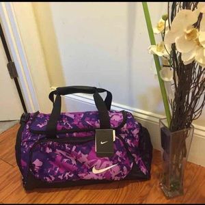 Gorgeous Nike duffle bag