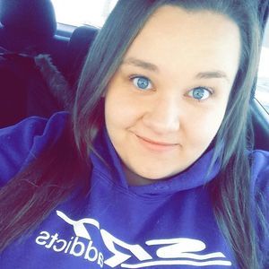 Meet your Posher, Christina