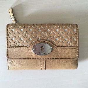 Fossil tan wallet