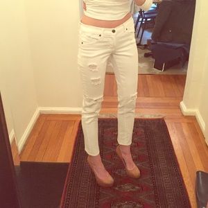Ripped white skinny jeans
