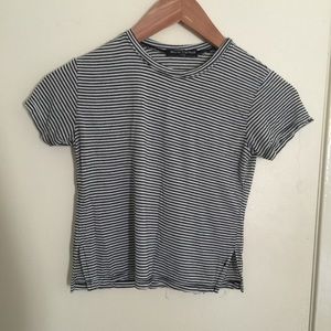 💝Brandy Melville striped Sammy top