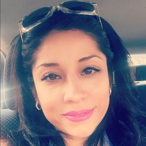 Meet your Posher, Nadia