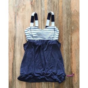 Lululemon workout top