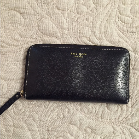 Black leather Kate spade wallet