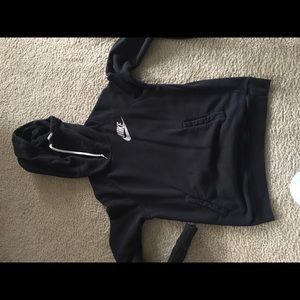 Black nike hoodie.