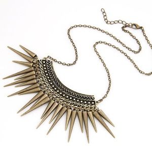 Maxi Necklace & Pendant Collar