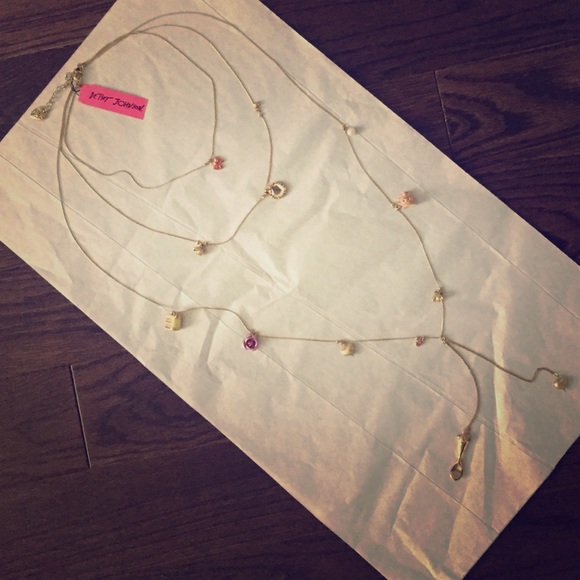 Betsey Johnson necklace
