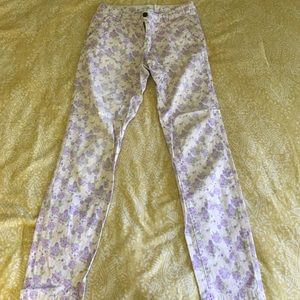Adorable size 4 spring printed pants