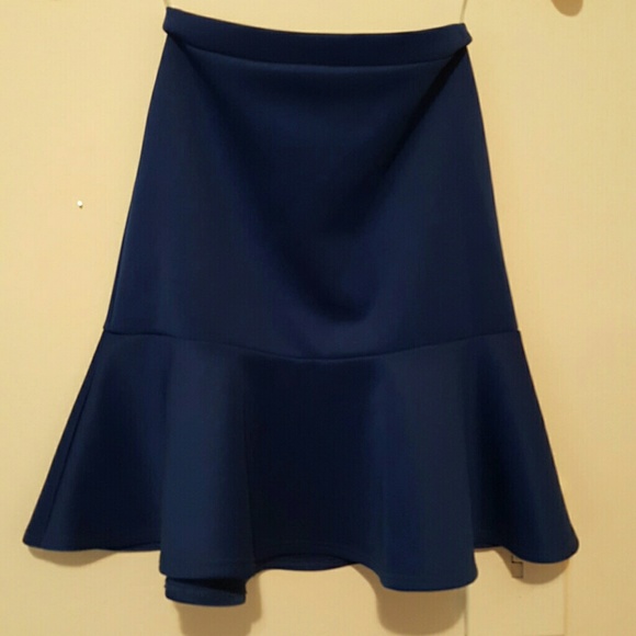LULU'S BLUE SKIRT