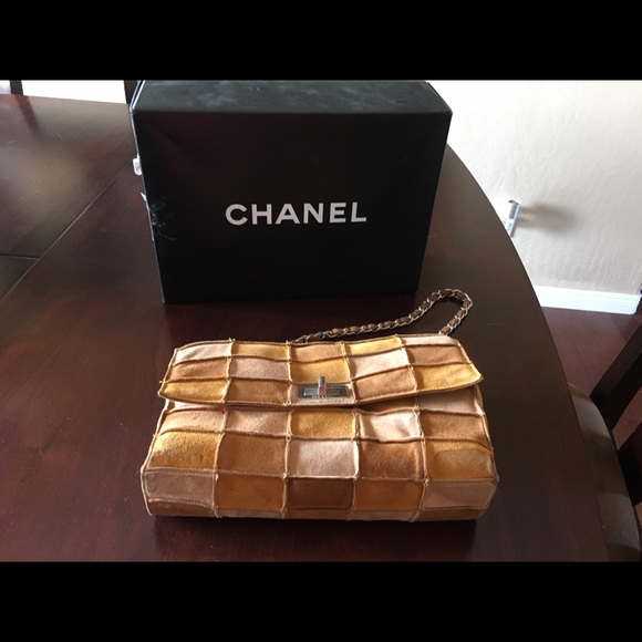 VINTAGE CHANEL MULTI-COLOR SUEDE PURSE
