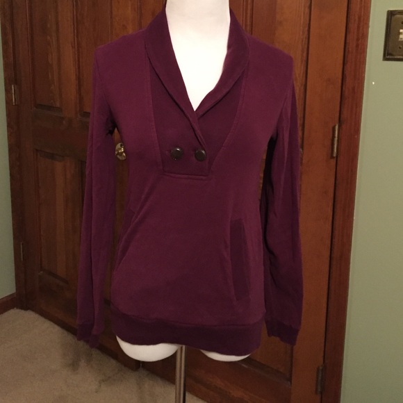 Banana Republic Plum long sleeved shirt