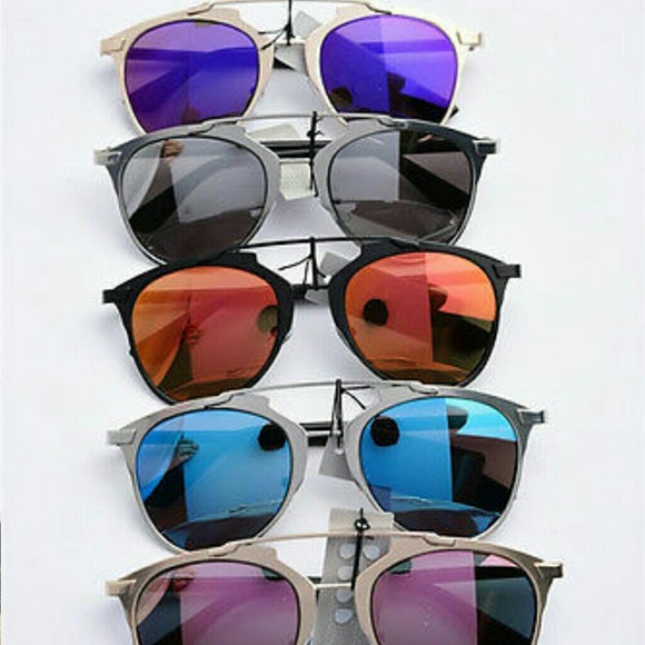 Futuristic Reflected Sunglasses - Picture 2 of 2