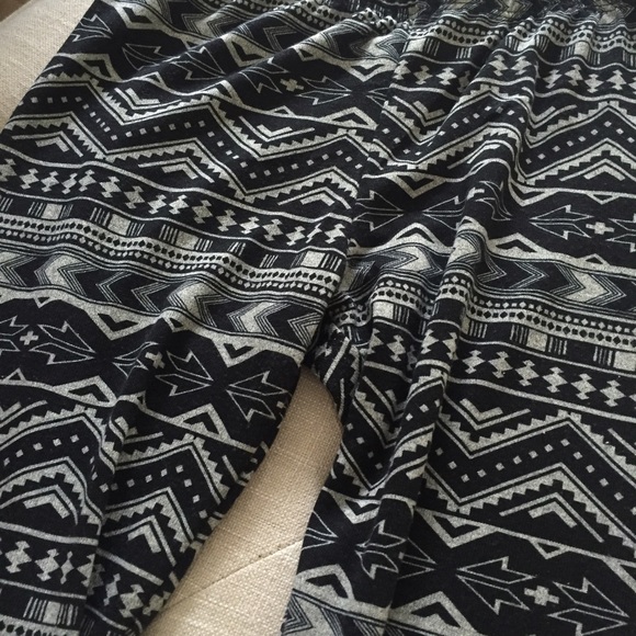 Yoga pant! - Picture 2 of 4