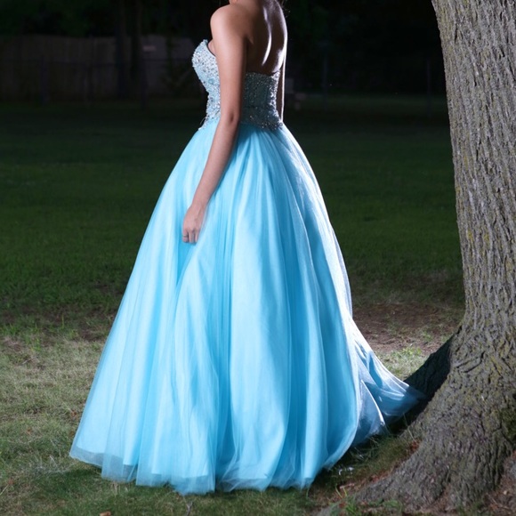 Sweet16 Dress - Picture 2 of 3
