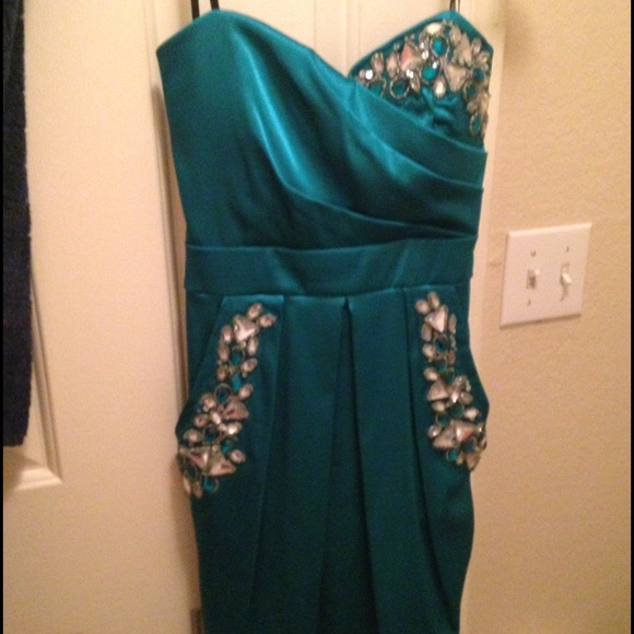 Turquoise Semi Formal Dress - Picture 1 of 2