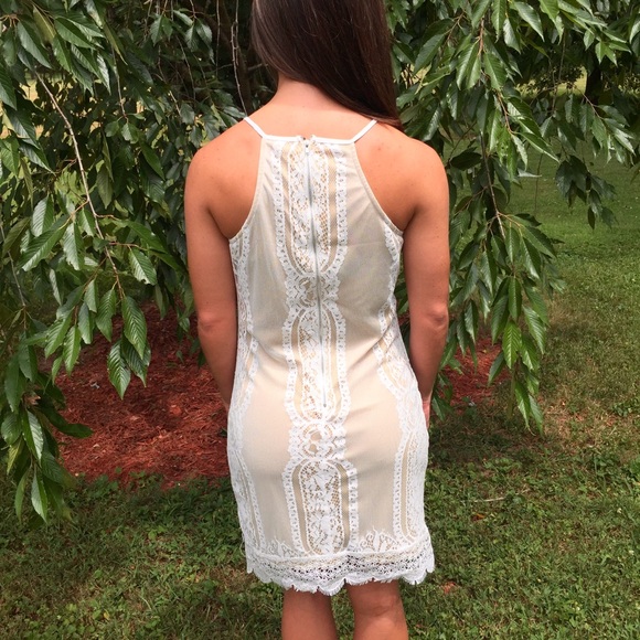 Vintage laced dress  with zipper on back - Picture 2 of 2