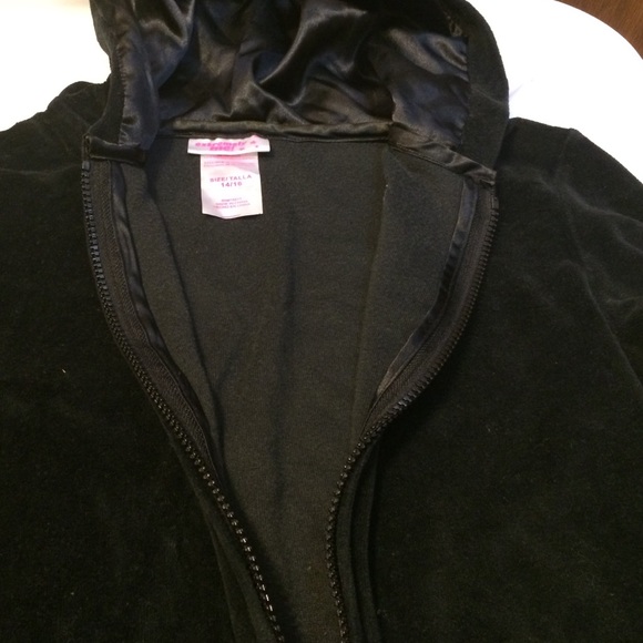 Sweater - Picture 3 of 4