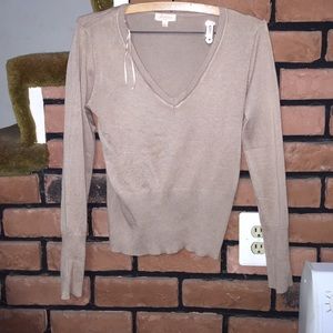 Tan long sleeve sweater ribbed on bottom