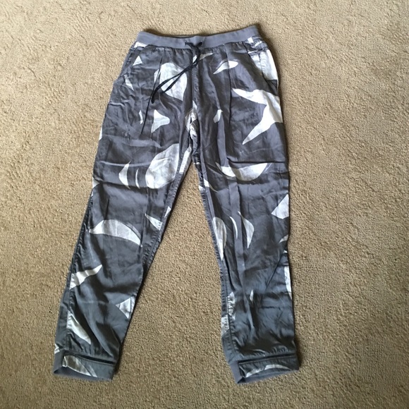 lululemon athletica Pants - Lululemon fashion joggers