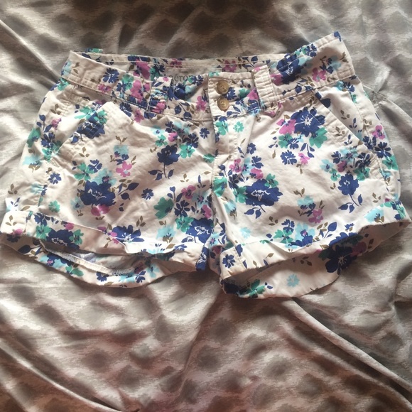 Floral aero shorts