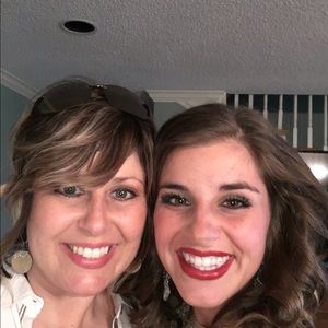 Meet your Posher, Candy