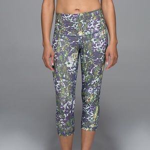 Lululemon Wunder Under Roll Down Size 2