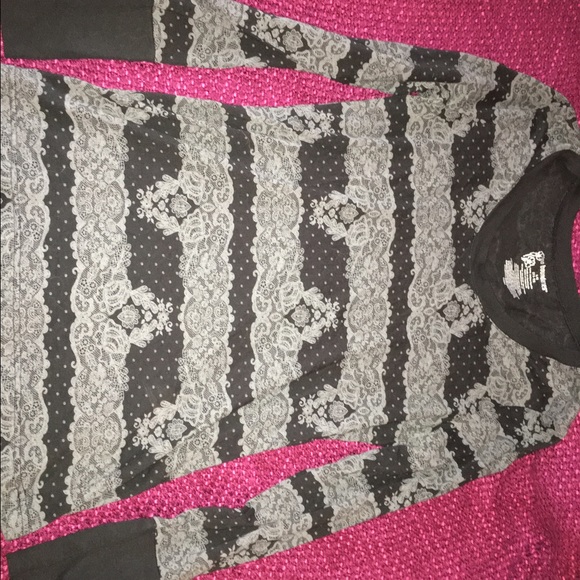 Black long sleeve shirt