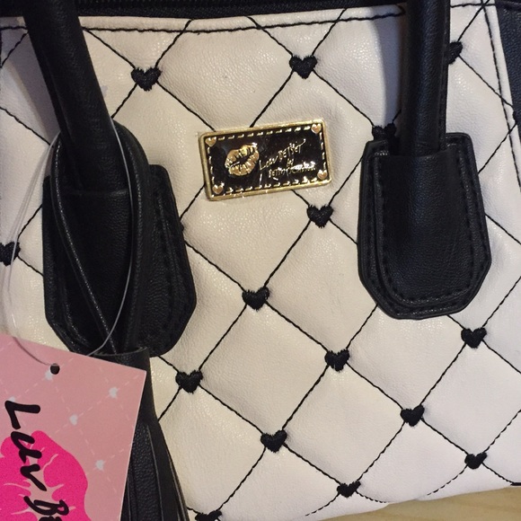 Betsey Johnson Bags - Betsey Johnson Purse NWT🎀SALE Betsey Johnson Bags - Betsey Johnson Purse NWT🎀SALE