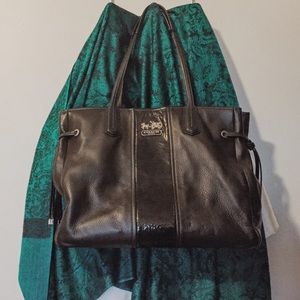 🚫 SALE Coach Black Chelsea Charlie tote #18962