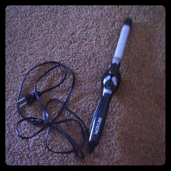Final price Revlon curling iron