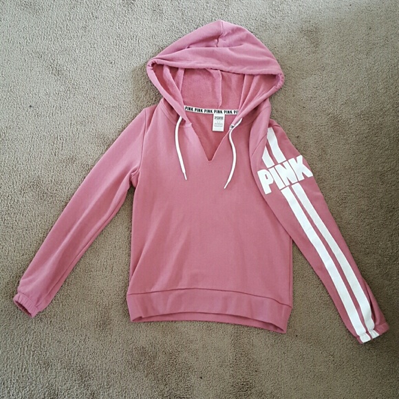 VS PINK pullover