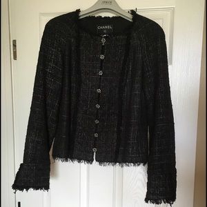 CHANEL COLLARLESS JACKET