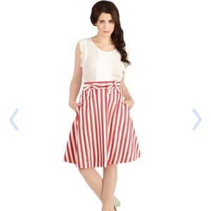 Bea and Dot Partake in Peppermint Skirt