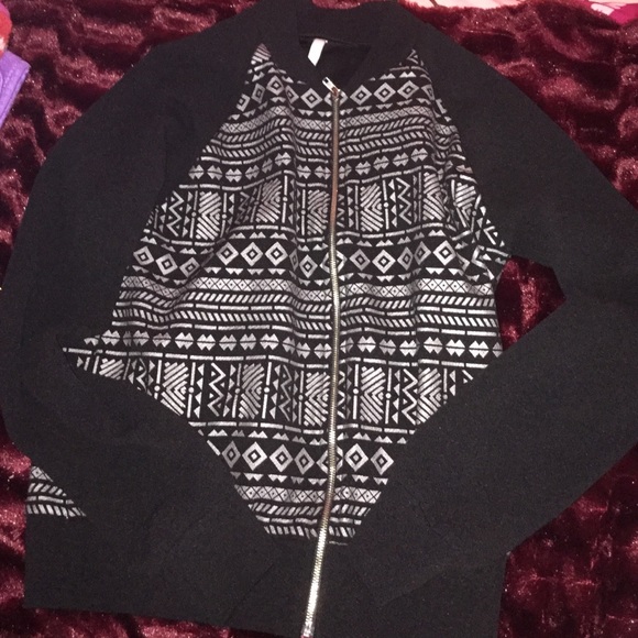 Black/silver print jacket