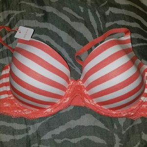 🔴CLOSET CLOSING🔴 Gilligan & O'Malley Bra: 36D