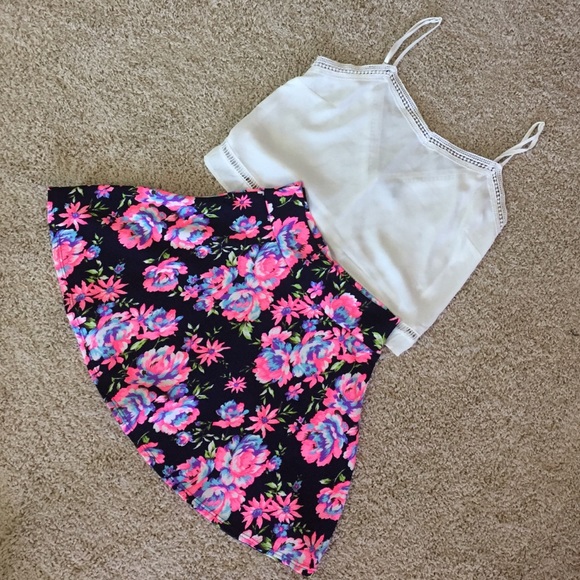 BNWT floral skater skirt