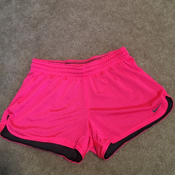 nike hot pink shorts
